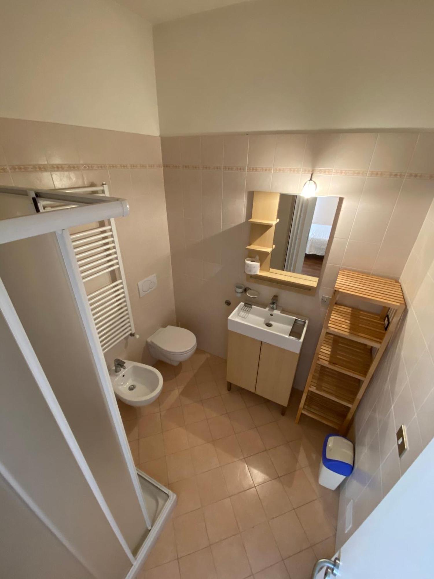 Sogni E Colori Bed and Breakfast Villanova d'Albenga Rum bild
